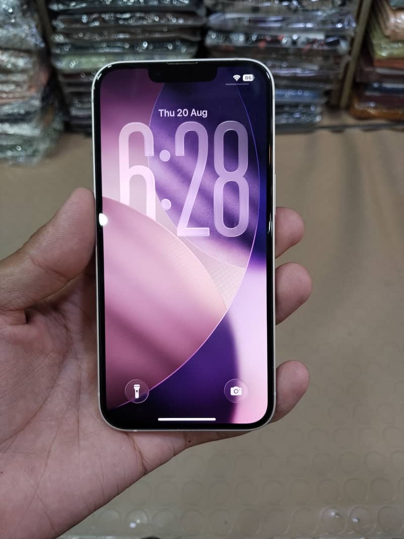 Apple iPhone 14 3