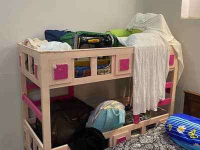 baby cot