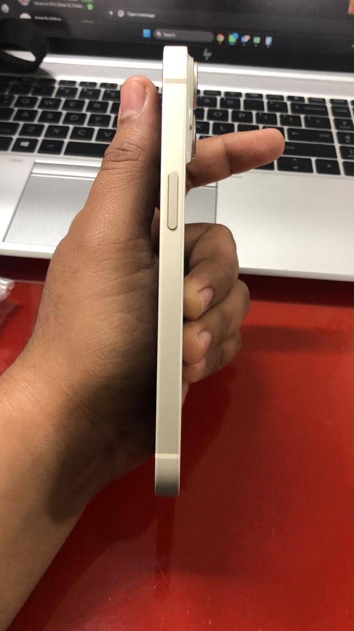 Apple iPhone 14 2