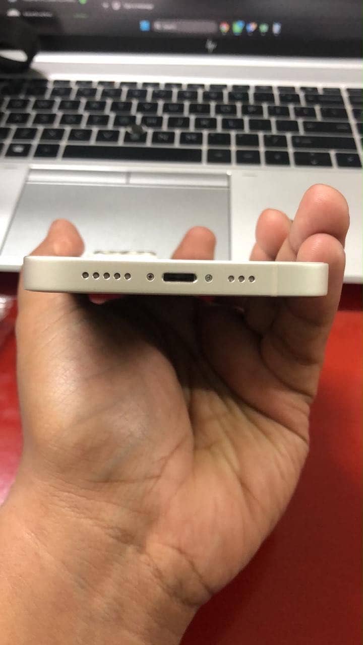 Apple iPhone 14 5