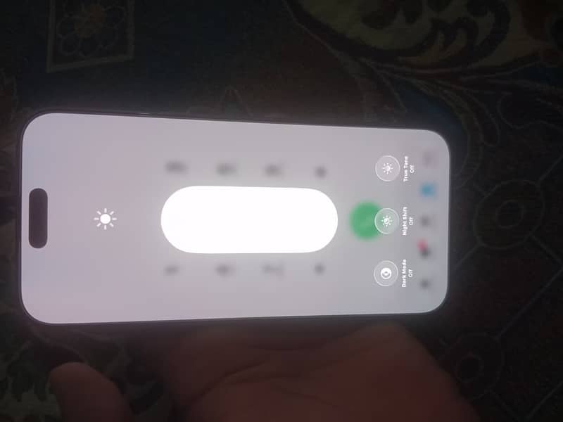 Apple iPhone 16 Pro Max 1