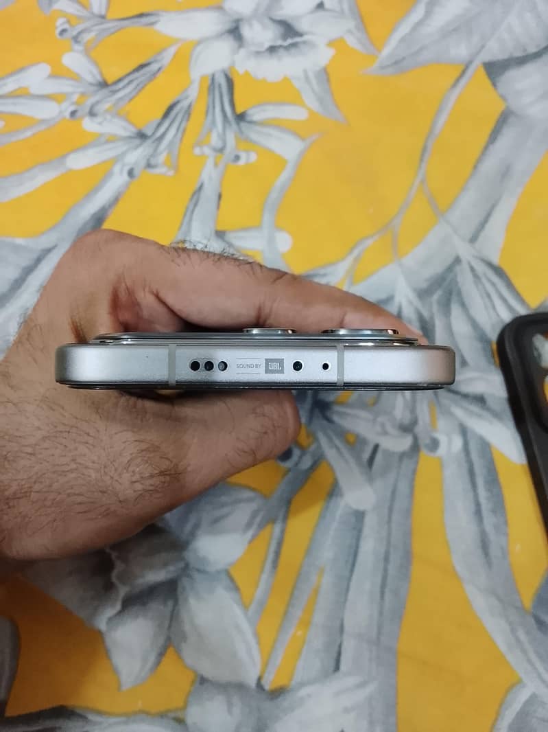 Infinix Note 60 4