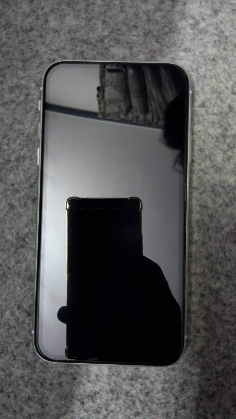 Apple iPhone 11 7