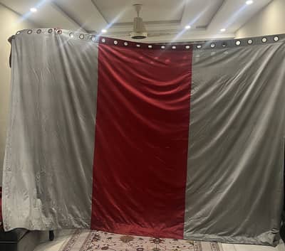 Sateen Silk curtain in best condition