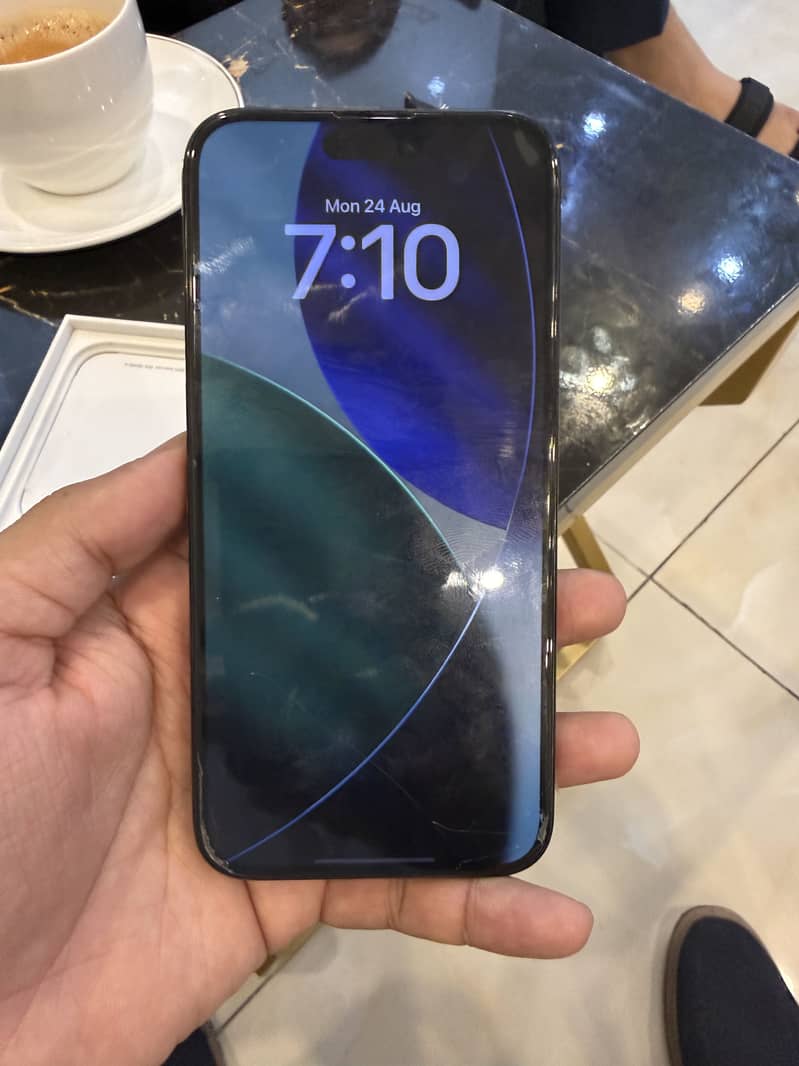 Apple iPhone 15 Pro Max 1