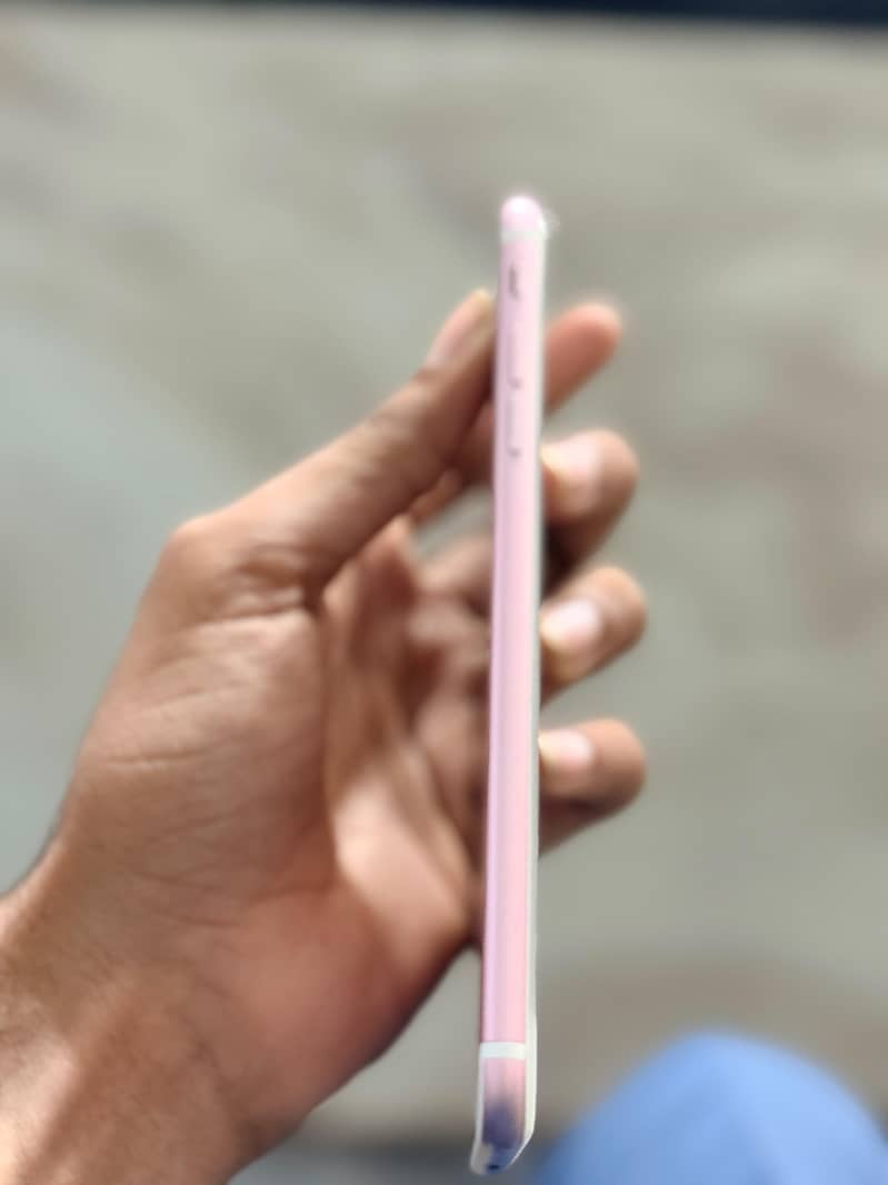 Apple iPhone 7 Plus 1