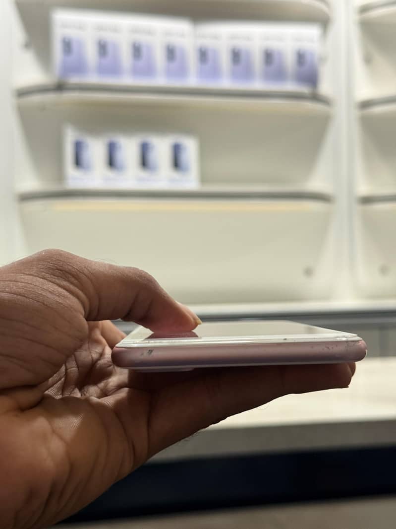 Apple iPhone 7 Plus 7