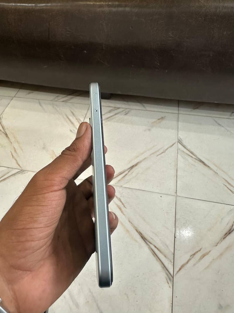 OPPO A6 2