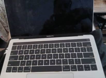 Macbook pro 2016 touchbar broken screen