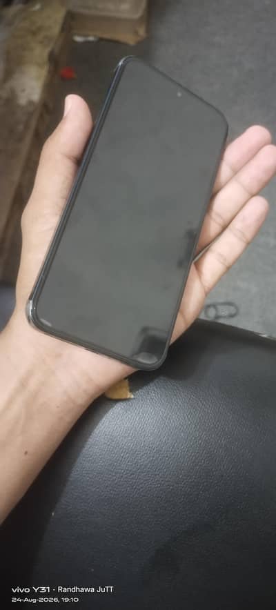 Vivo y500