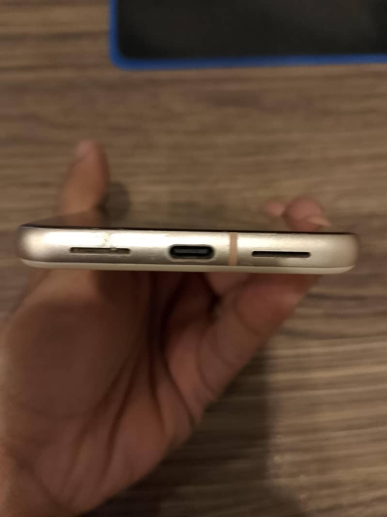 Google Pixel 8 1