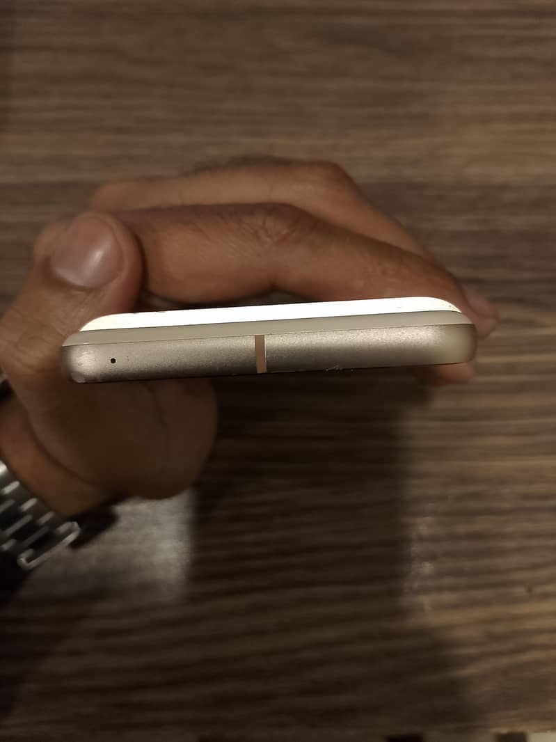 Google Pixel 8 2