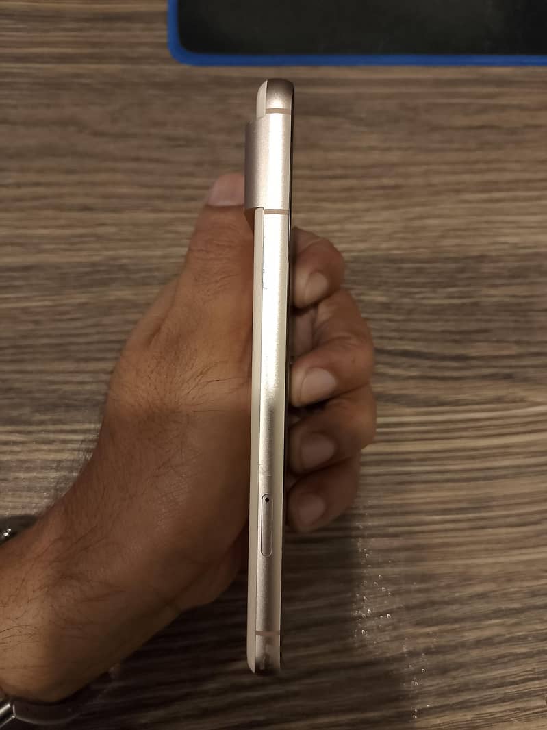 Google Pixel 8 3