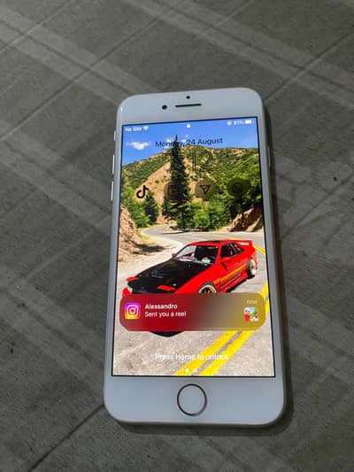 Apple iPhone 8