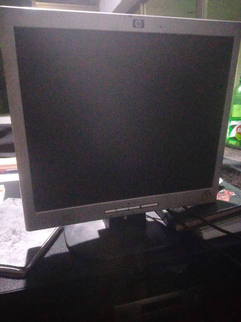 LCD 17 inch 1