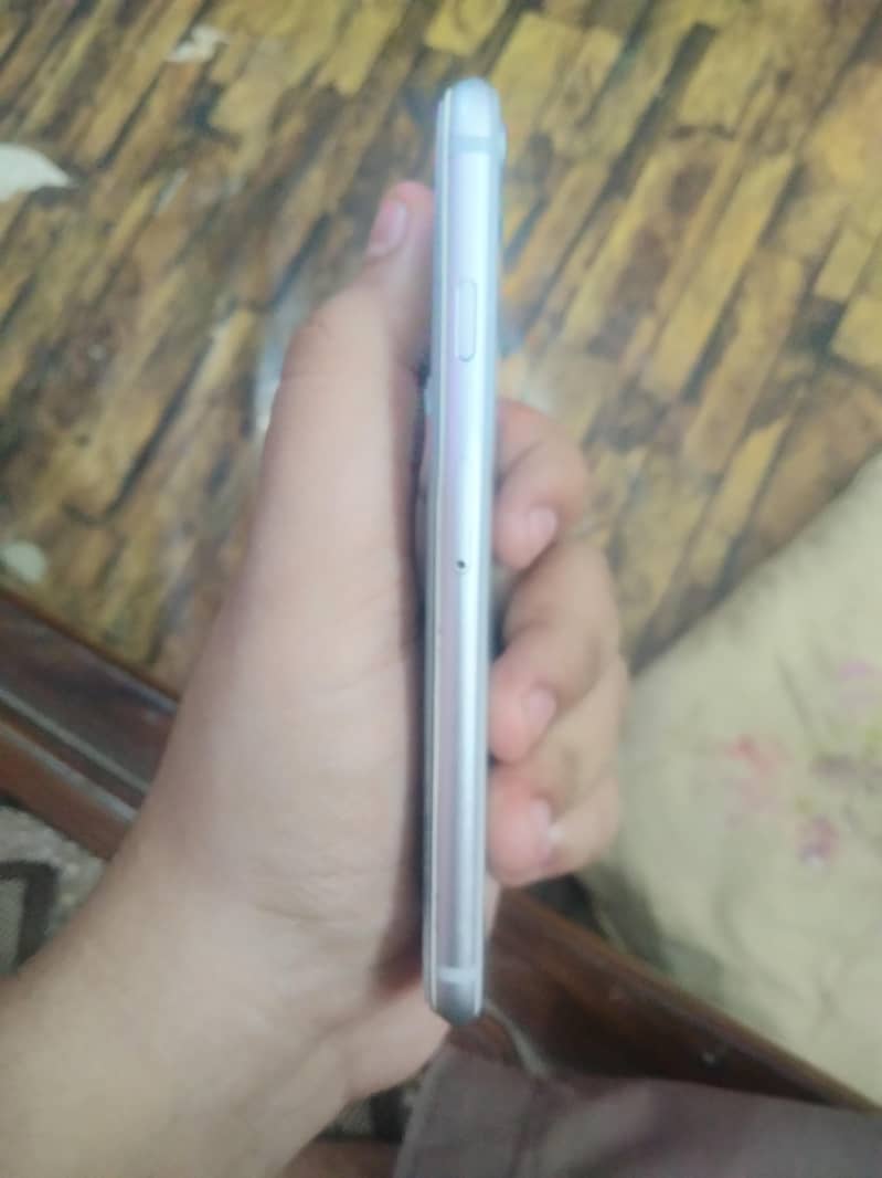 Apple iPhone 8 2