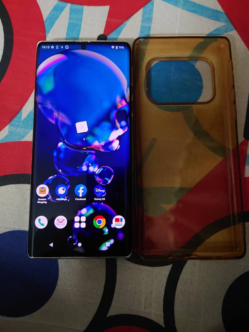 Sharp Aquos R6 1