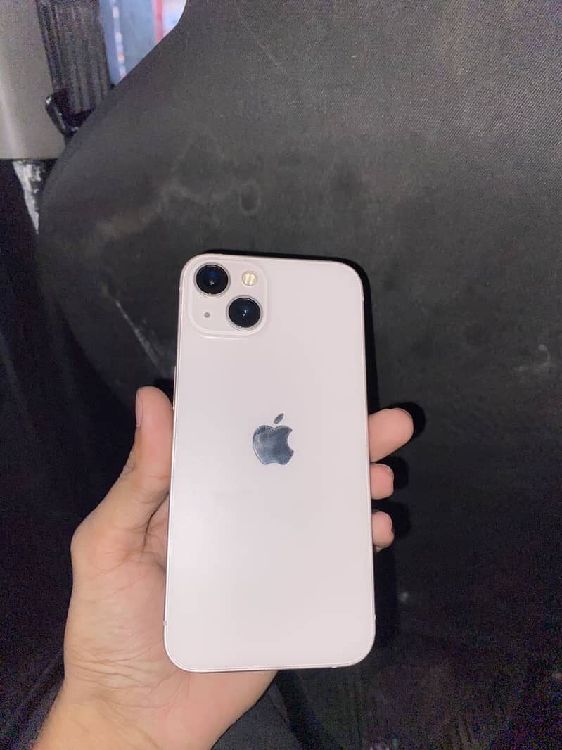 Apple iPhone 13 0