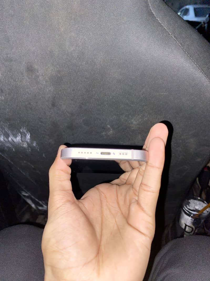 Apple iPhone 13 3