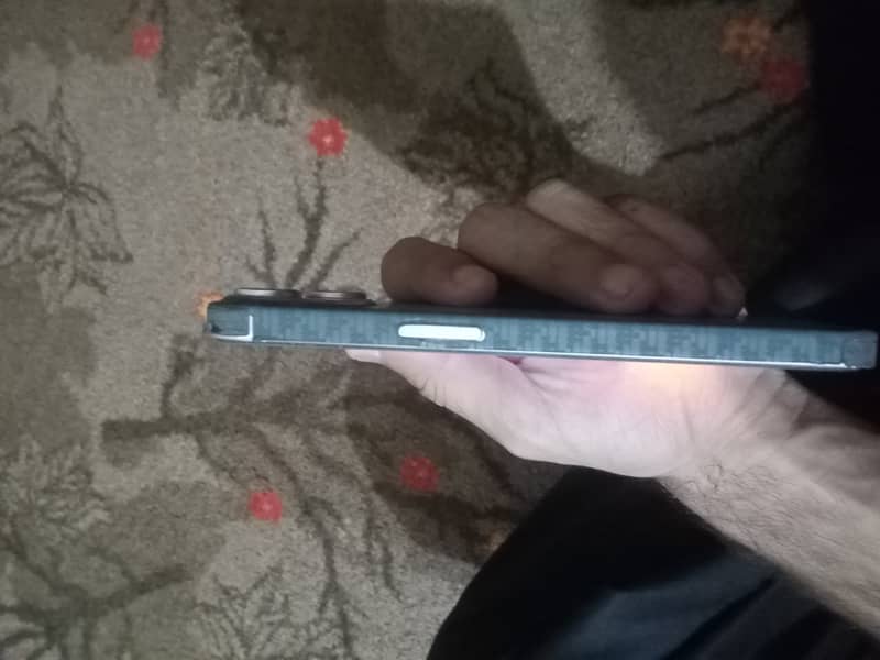 Apple iPhone 15 2