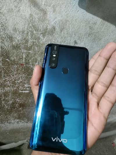 Vivo V15