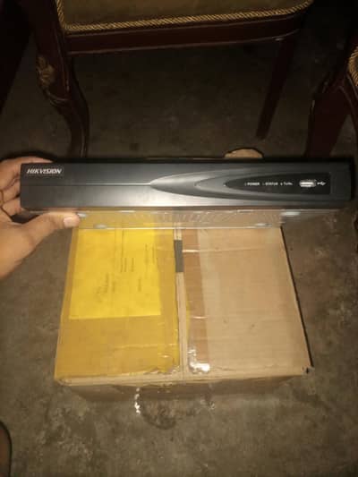 Hikvision NVR 8 Channel