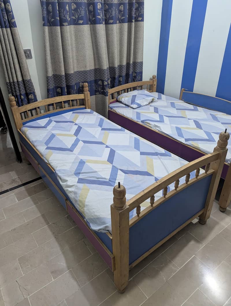2 single beds 2