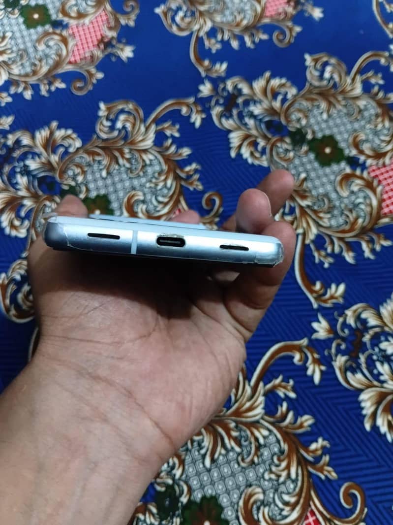 Google Pixel 7a 6