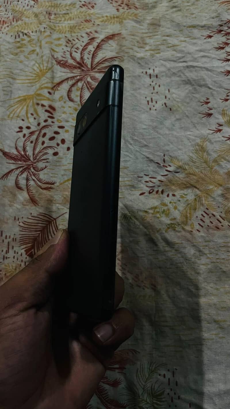 Google Pixel 7a 5