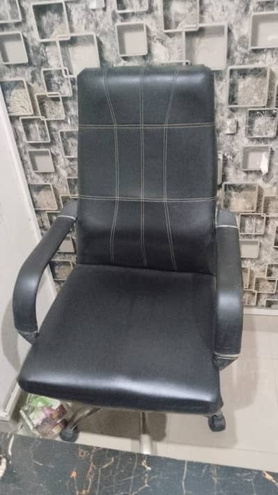 OFFICE REVOLVING CHAIR FOR SALE