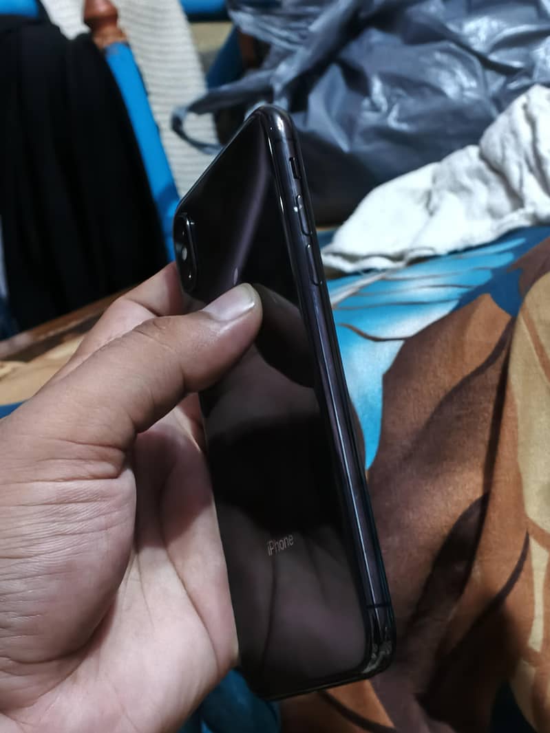 Apple iPhone X 6