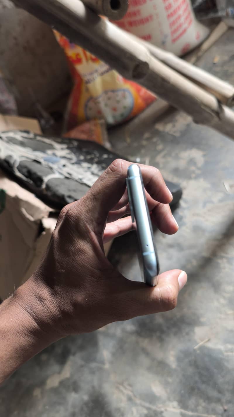 One Plus 9R 3