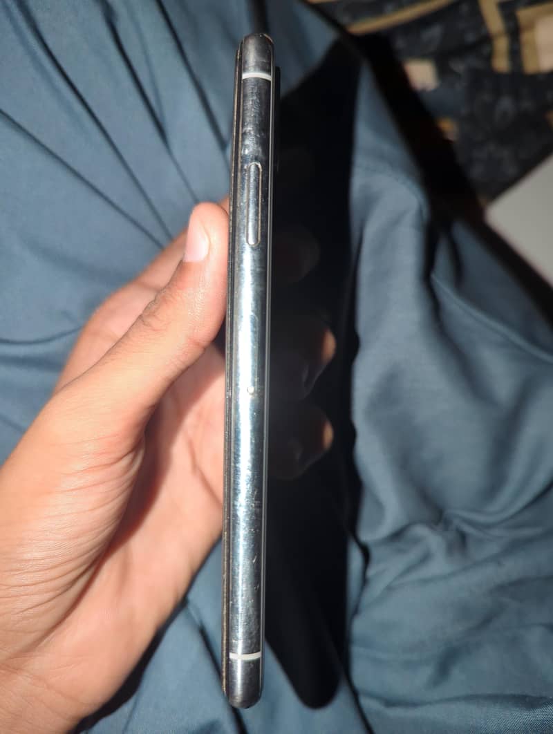 Apple iPhone X 1