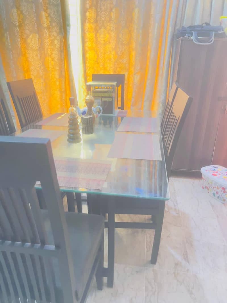 Dining Table with Six Chairs 1