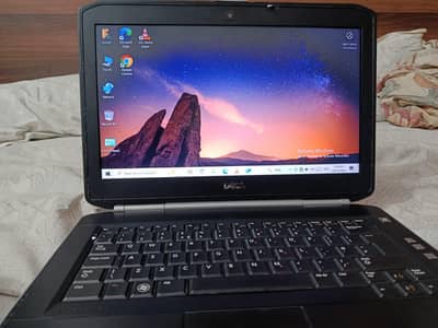 Laptop 10 by 10 condition good product speed it's app open CD opener