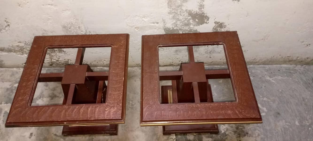 Tables 0