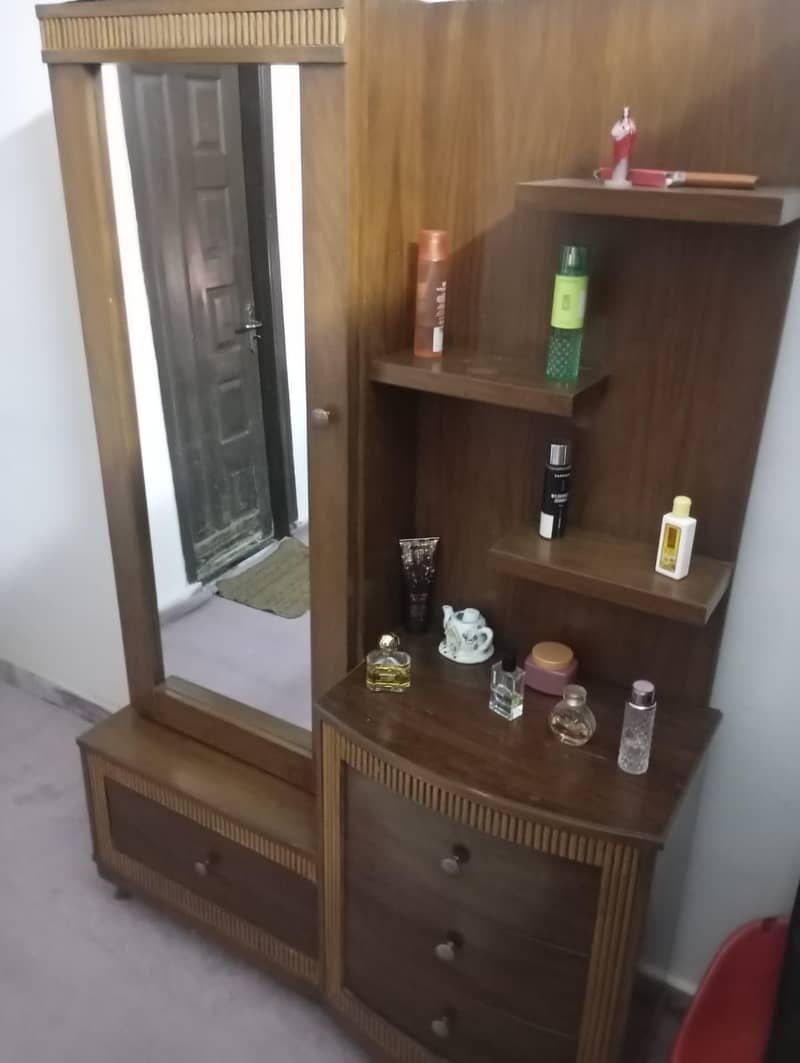 Dressing Table 1