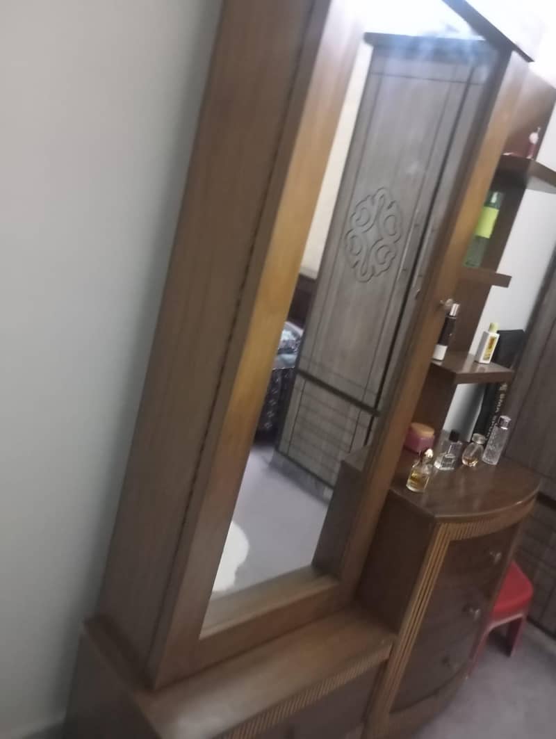 Dressing Table 2
