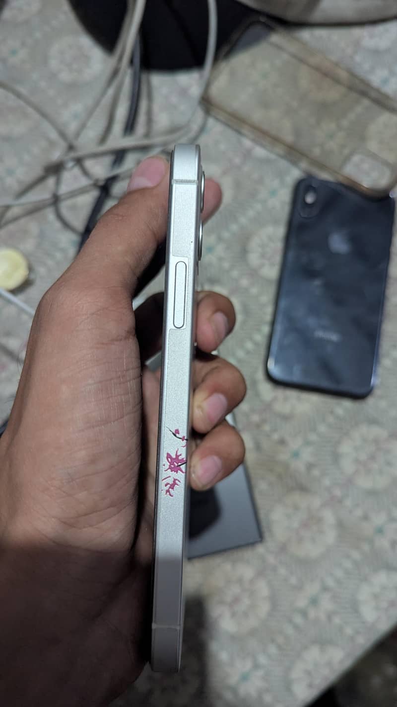 Apple iPhone 12 1