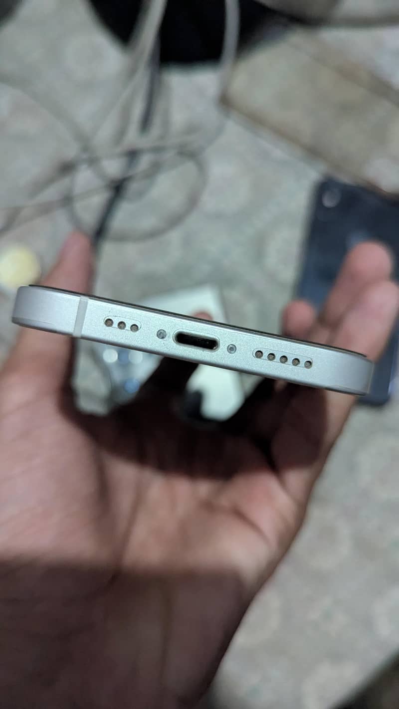 Apple iPhone 12 2