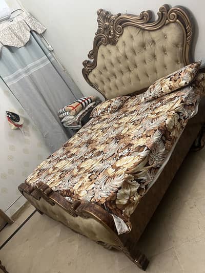Complete bed set