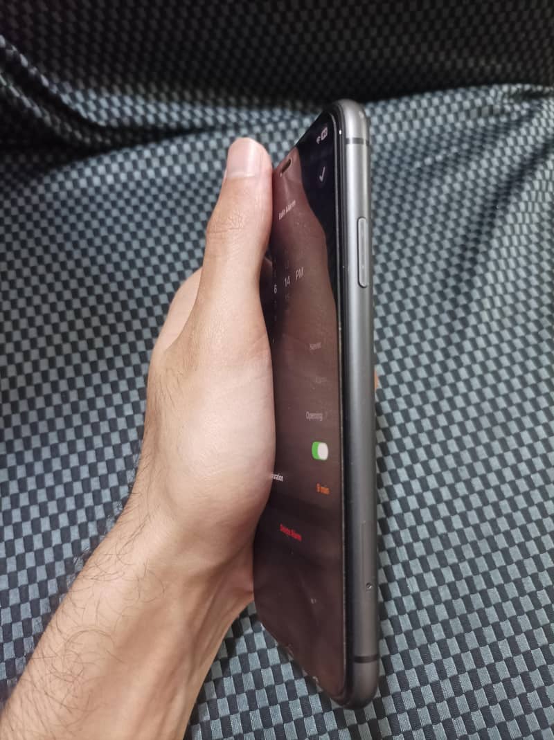 Apple iPhone 11 2