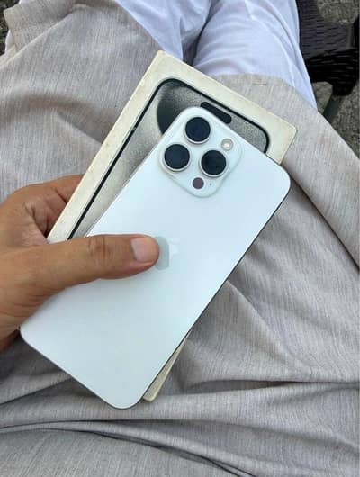 Apple iPhone 15 Pro Max
