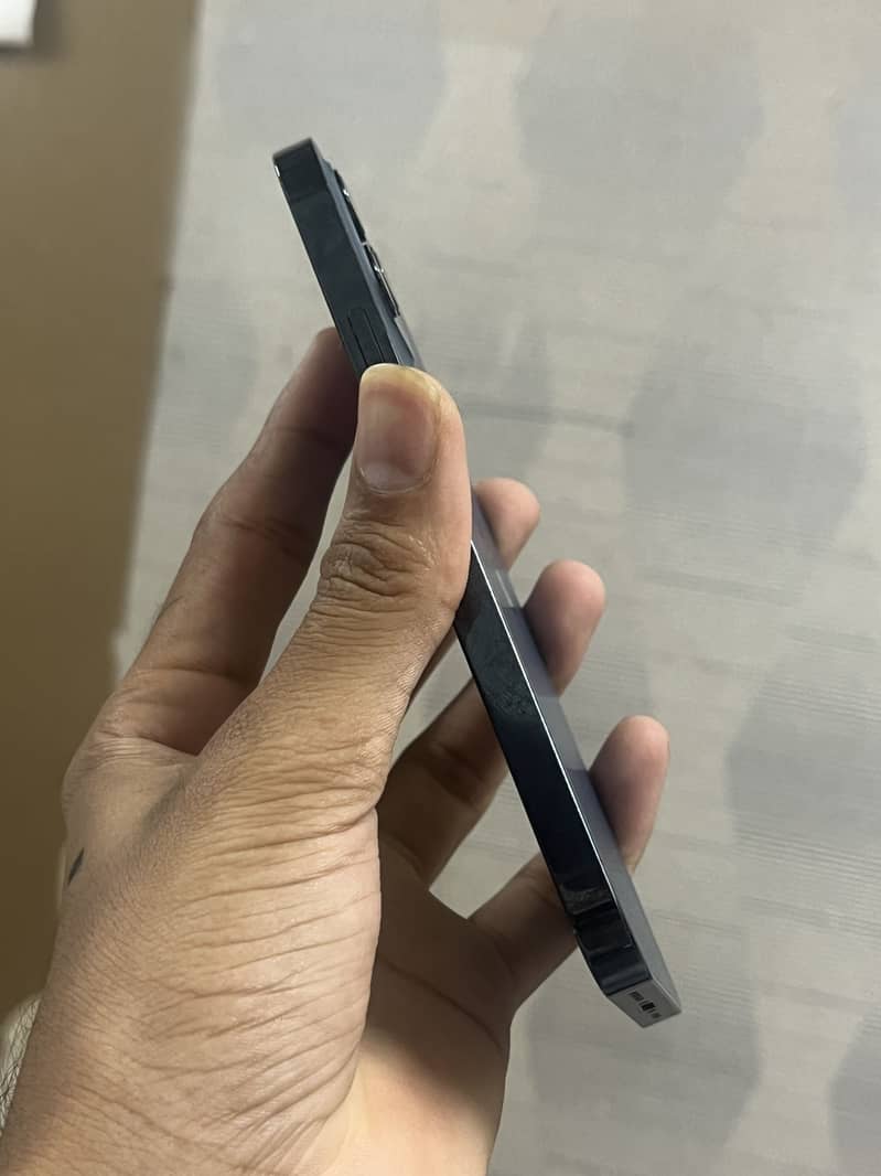 Apple iPhone 12 Pro 1
