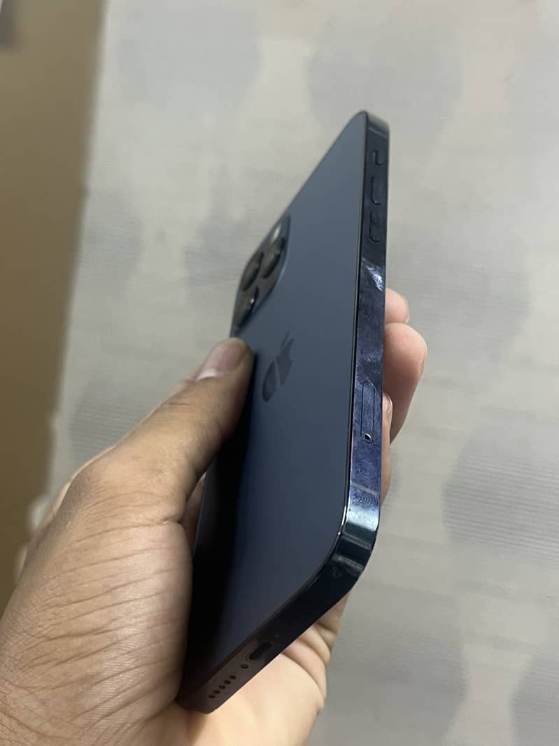 Apple iPhone 12 Pro 2