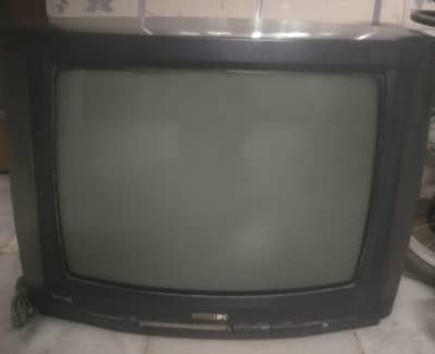 23 inches dead TV for sale in good condition
