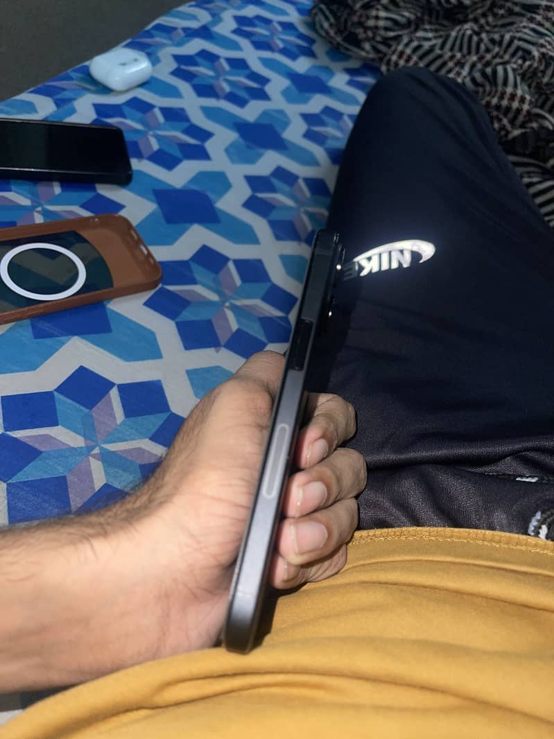 Apple iPhone 15 1