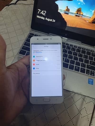 OPPO A57
