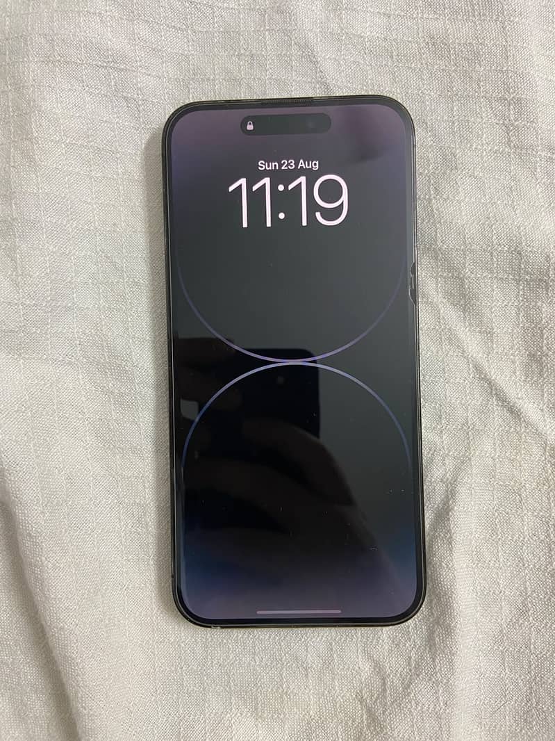 Apple iPhone 14 Pro Max 1