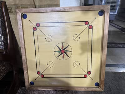 Carrom board